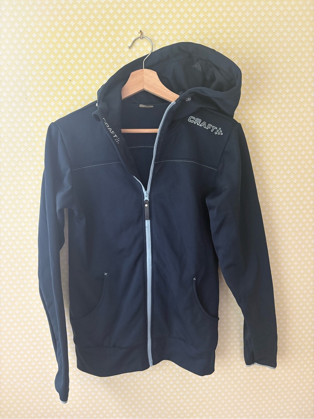 Craft Lightweight Hooded Jacket - Black with Light-Gray Zip